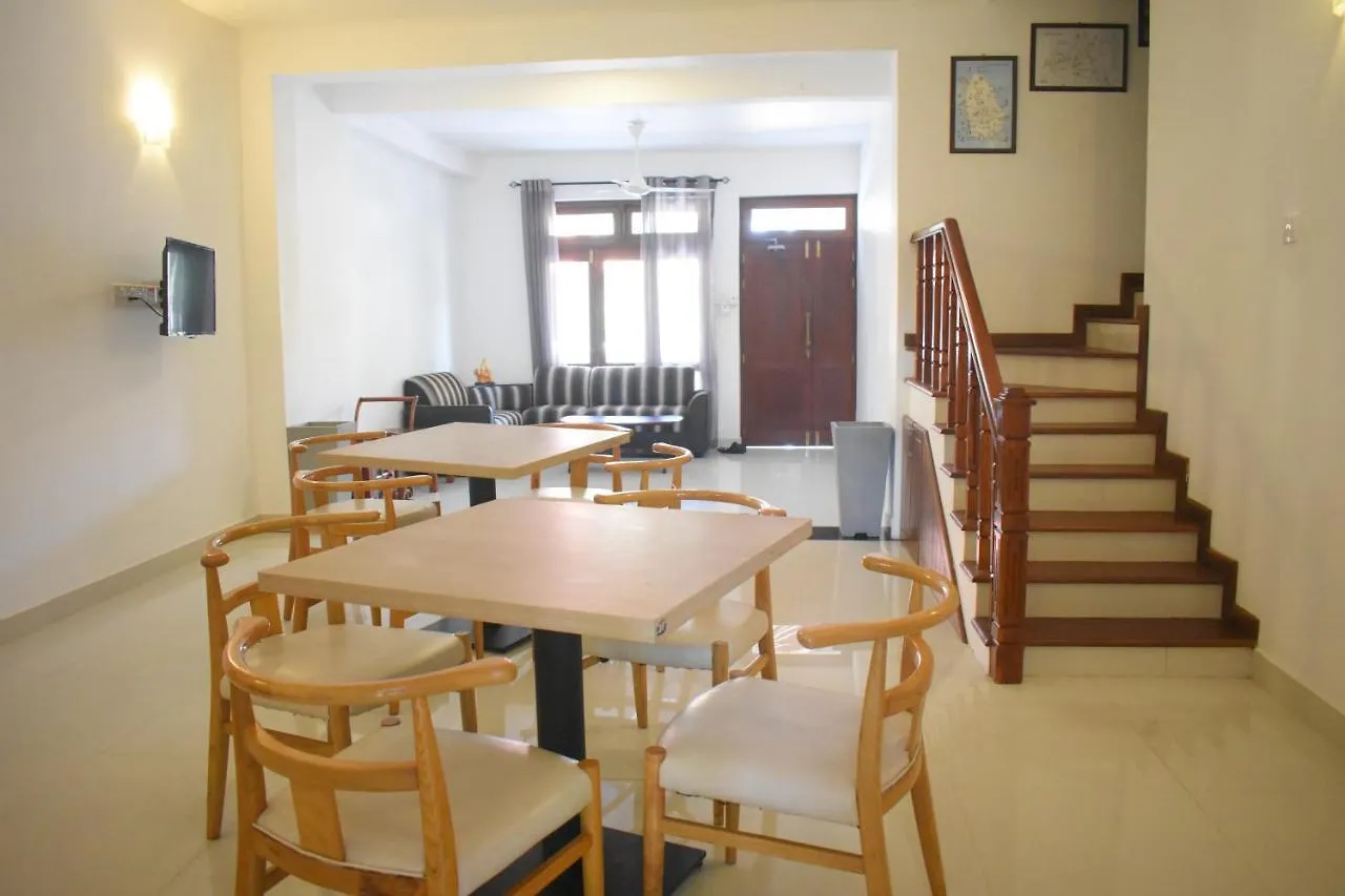 Villa Agoura Grand 尼甘布